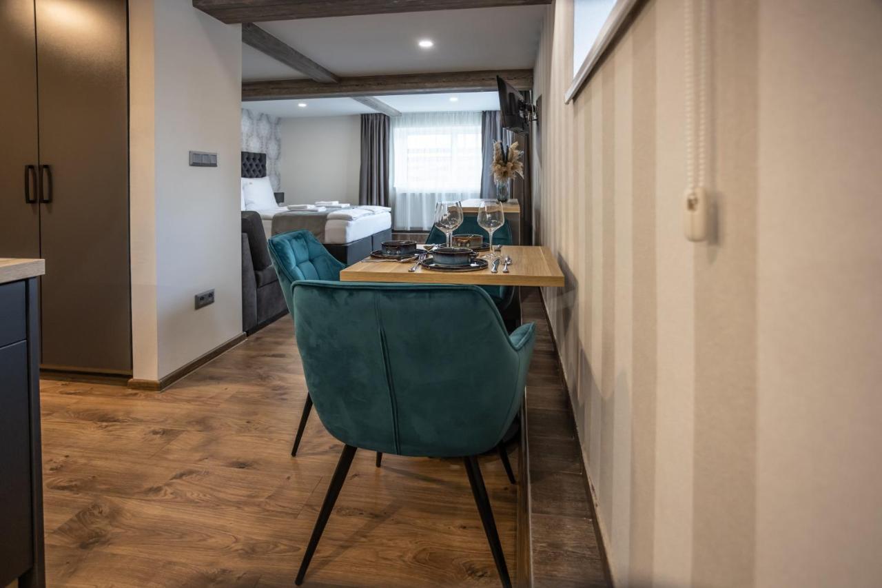 Hotel Demanova Apartments - Dependance Липтовски-Микулаш Экстерьер фото