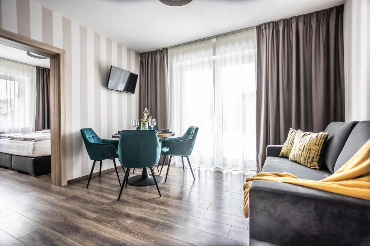 Hotel Demanova Apartments - Dependance Липтовски-Микулаш Экстерьер фото