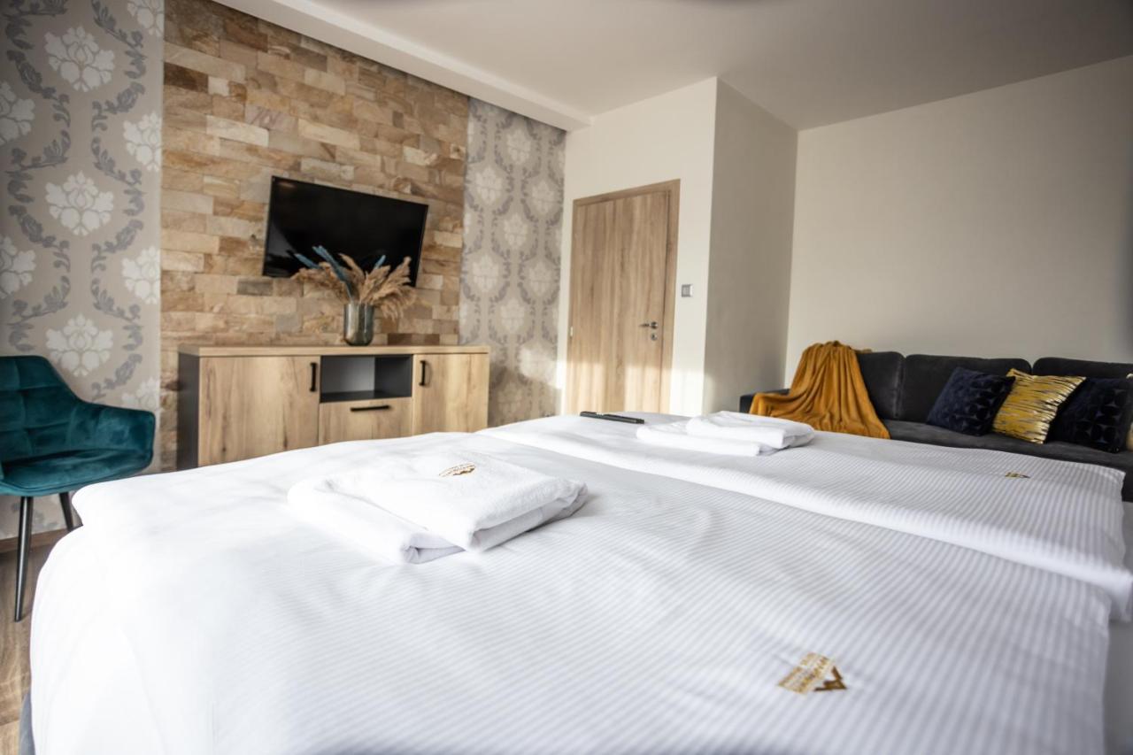 Hotel Demanova Apartments - Dependance Липтовски-Микулаш Экстерьер фото