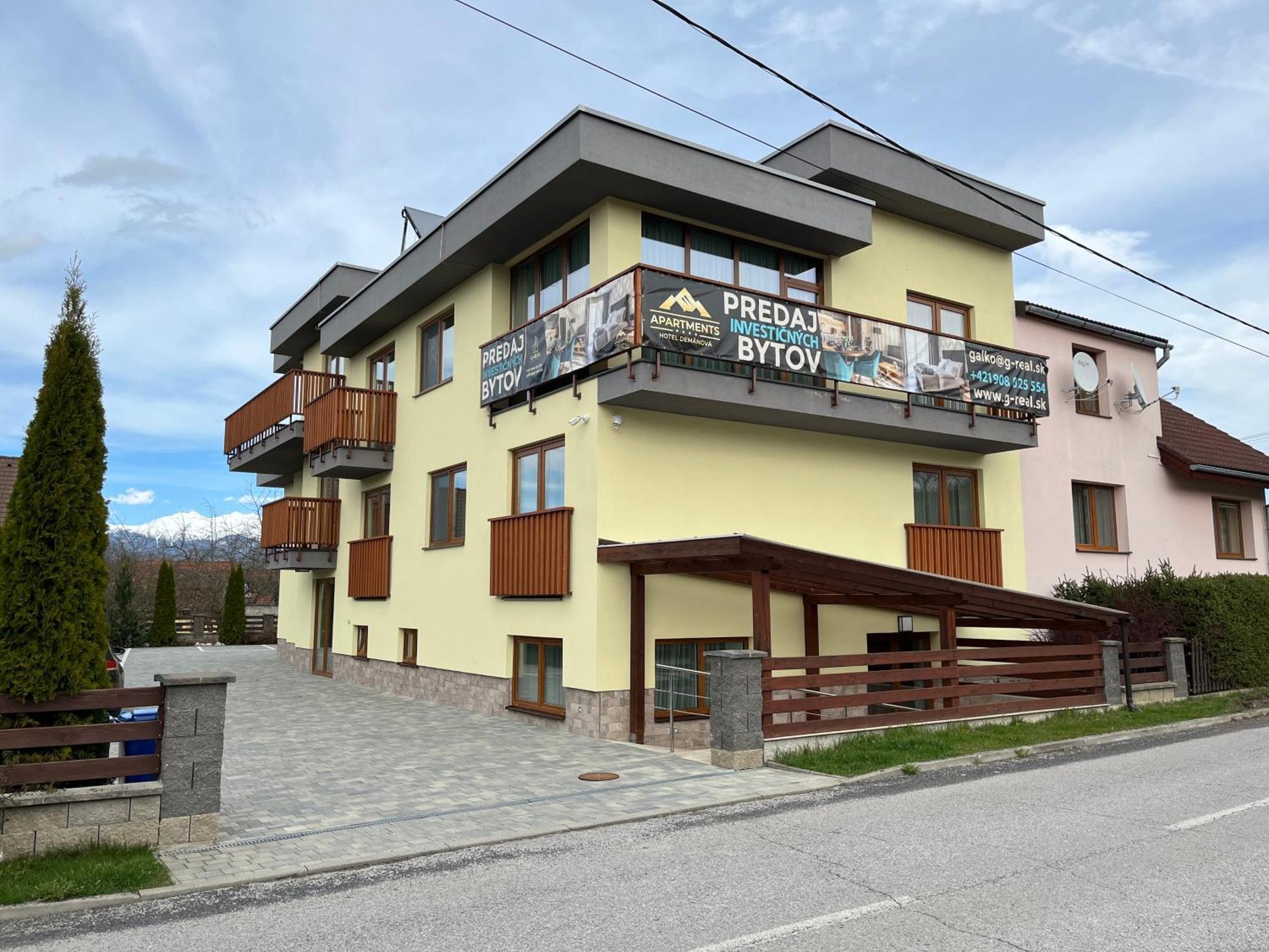 Hotel Demanova Apartments - Dependance Липтовски-Микулаш Экстерьер фото